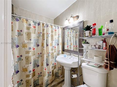 1860 NW 127th St, Miami FL - photo 19 of 48