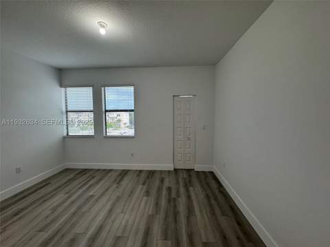 10461 NW 82nd St 6, Doral FL - photo 10 of 19