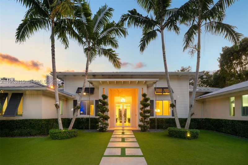 4 bedroom SingleFamilyResidence at 7222 SW 79th Ter, Sleep Hollow Amended, Miami — photo 1