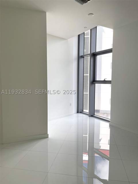 851 NE 1st Ave 412, Miami FL - photo 21 of 70