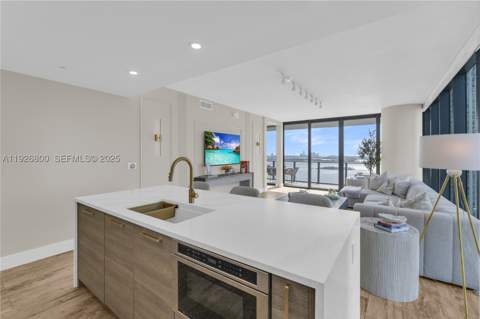 650 NE 32nd St 2901, Miami FL - photo 10 of 40