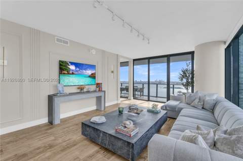 650 NE 32nd St 2901, Miami FL - photo 13 of 40