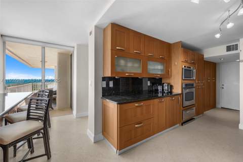 881 Ocean Dr 20A, Key Biscayne FL - photo 12 of 32