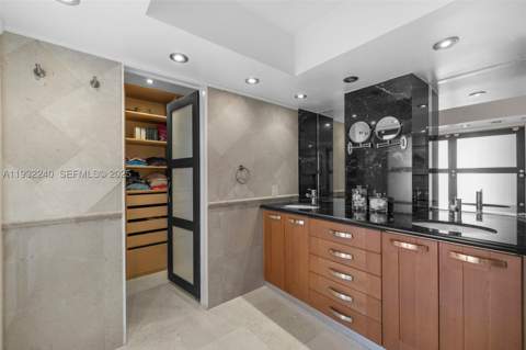 881 Ocean Dr 20A, Key Biscayne FL - photo 16 of 32