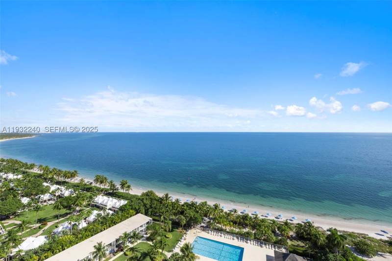 3 bedroom Condominium at 881 Ocean Dr 20A, Casa Del Mar Condo, Key Biscayne — photo 2