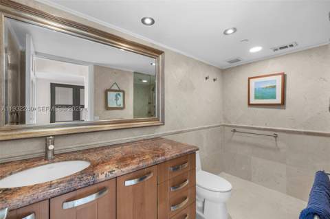 881 Ocean Dr 20A, Key Biscayne FL - photo 20 of 32