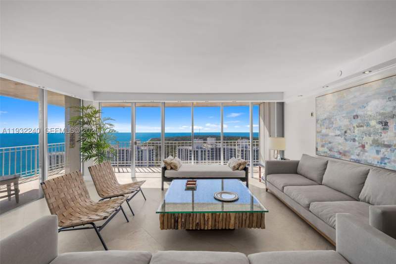 3 bedroom Condominium at 881 Ocean Dr 20A, Casa Del Mar Condo, Key Biscayne — photo 3