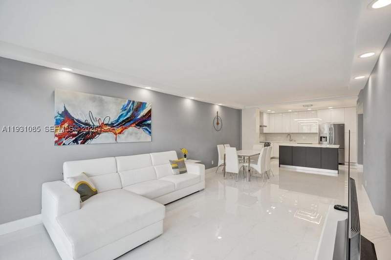 2 bedroom Condominium at 19380 Collins Ave 1104, Oceanview Building B Cond, Sunny Isles Beach — photo 4