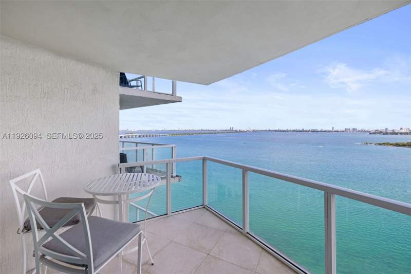 2 bedroom Condominium at 665 NE 25th St 1801, Onyx On The Bay Condo, Miami — photo 2