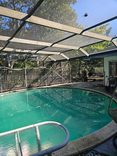 17601 SW 108th Ct, Miami FL - photo 8 of 13