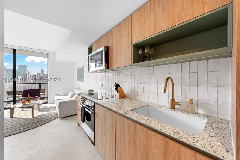 1 bedroom Condominium at 159 NE 6th St 2608, Natiivo | Gale Miami, Miami — photo 4