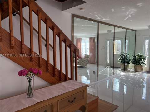 7809 NW 192nd St, Hialeah FL - photo 6 of 20
