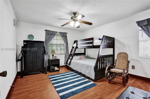 11728 SW 118th Ter, Miami FL - photo 16 of 31