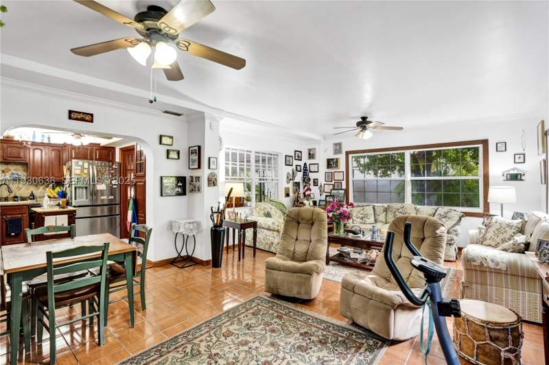 3 bedroom SingleFamilyResidence at 11728 SW 118th Ter, Towngate South Sec 3, Miami — photo 4