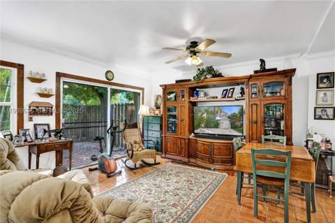 11728 SW 118th Ter, Miami FL - photo 6 of 31
