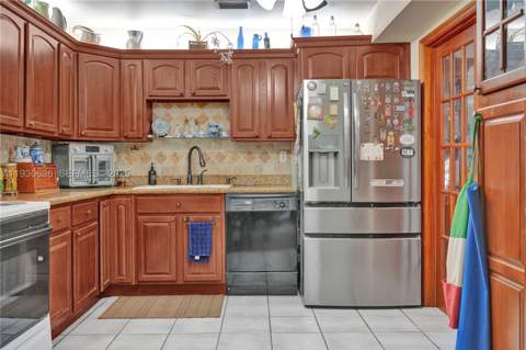 11728 SW 118th Ter, Miami FL - photo 8 of 31