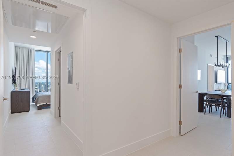 3 bedroom Condominium at 159 NE 6th St 5015, 159 NE 6th Street Condo, Miami — photo 2