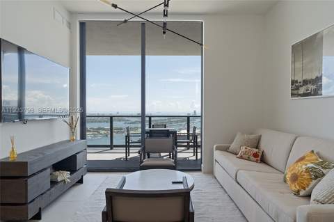 159 NE 6th St 5015, Miami FL - photo 8 of 59
