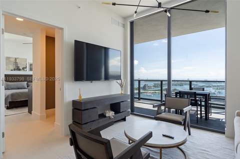 159 NE 6th St 5015, Miami FL - photo 9 of 59