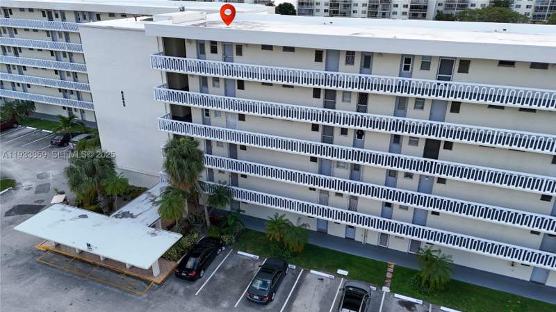 1 bedroom Condominium at 2855 Leonard Dr H607, POINT EAST SEC II CONDO, Aventura — photo 4