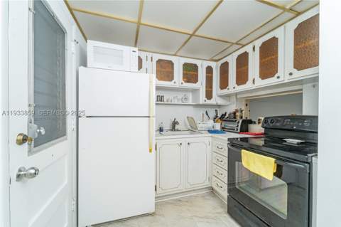 2855 Leonard Dr H607, Aventura FL - photo 6 of 25