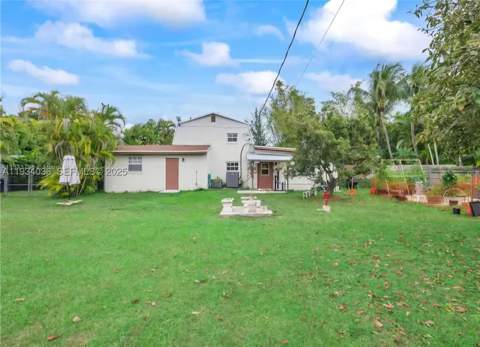 19810 SW 200th St, Miami FL - photo 16 of 71