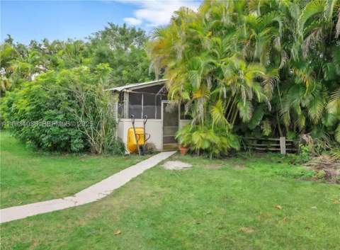 19810 SW 200th St, Miami FL - photo 19 of 71