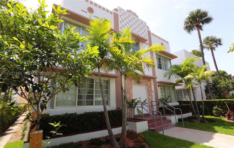 2 bedroom Condominium at 811 Jefferson Ave 105, Daniele Condo, Miami Beach — photo 1