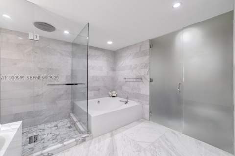 10203 Collins Ave 201, Bal Harbour FL - photo 16 of 40