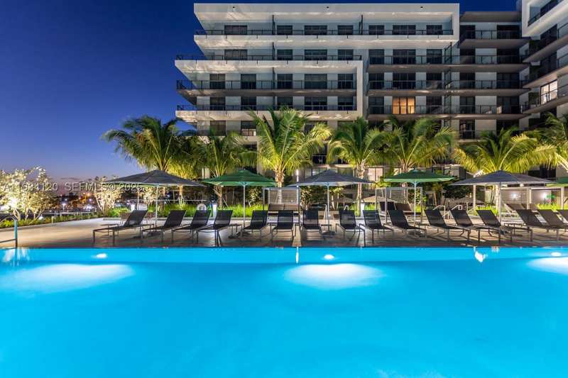 1 bedroom Condominium at 2960 NE 207 St 810, Aventura Park Square, Aventura — photo 1