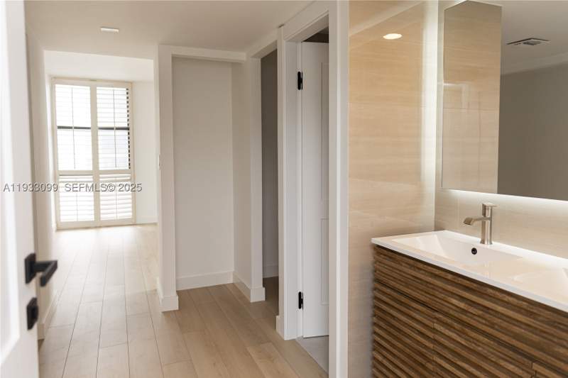 2 bedroom Condominium at 3625 N Country Club Dr 309, Aventura Eldorado Condo, Aventura — photo 4