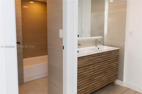 3625 N Country Club Dr 309, Aventura FL - photo 8 of 56