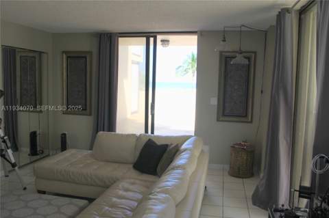 1623 Collins Ave 218, Miami Beach FL - photo 9 of 30