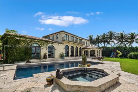 10330 W Broadview Dr, Bay Harbor Islands FL - photo 14 of 35