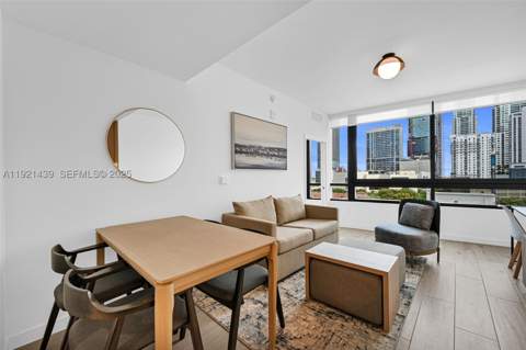 225 N Miami Avenue 901, Miami FL - photo 10 of 53