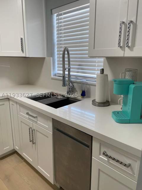 1235 Pennsylvania Ave 4E, Miami Beach FL - photo 15 of 18