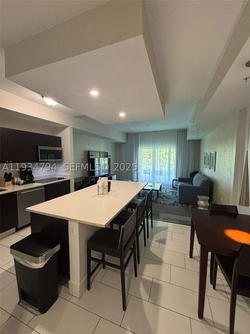 3 bedroom Condominium at 5300 NW 87th Ave 913, The Blue A Resort Hotel C, Doral — photo 4