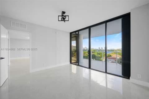 20281 E Country Club Dr 501, Aventura FL - photo 17 of 29
