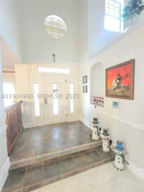 16422 NW 83rd Pl, Miami Lakes FL - photo 13 of 61