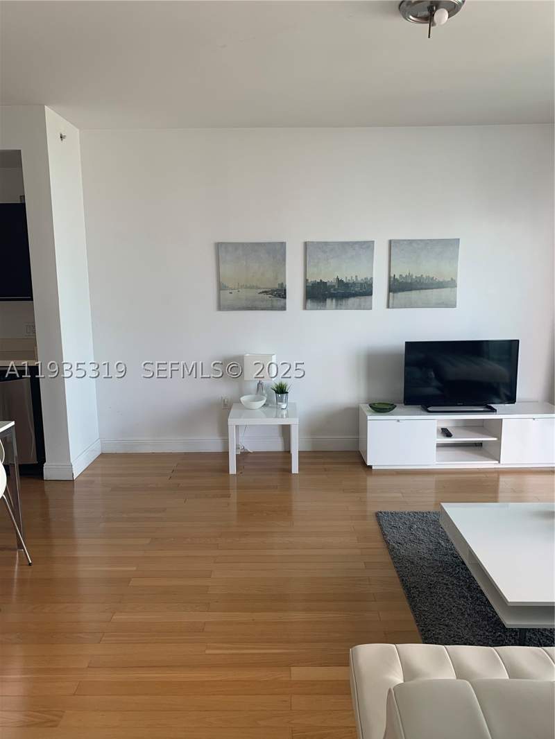 1 bedroom Condominium at 90 SW 3rd St 1211, Ivy Condo, Miami — photo 5
