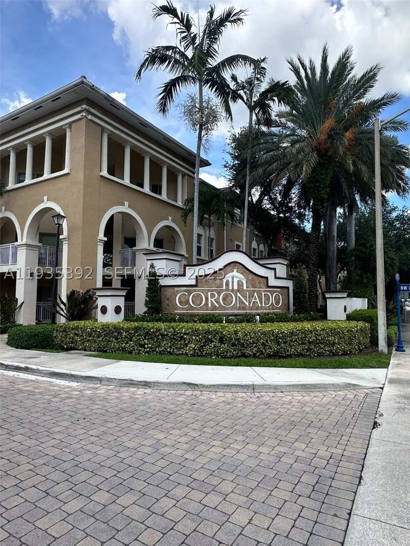 3 bedroom Condominium at 10800 NW 88th Ter 213, Coronado To Doral Vi Cond, Doral — photo 1