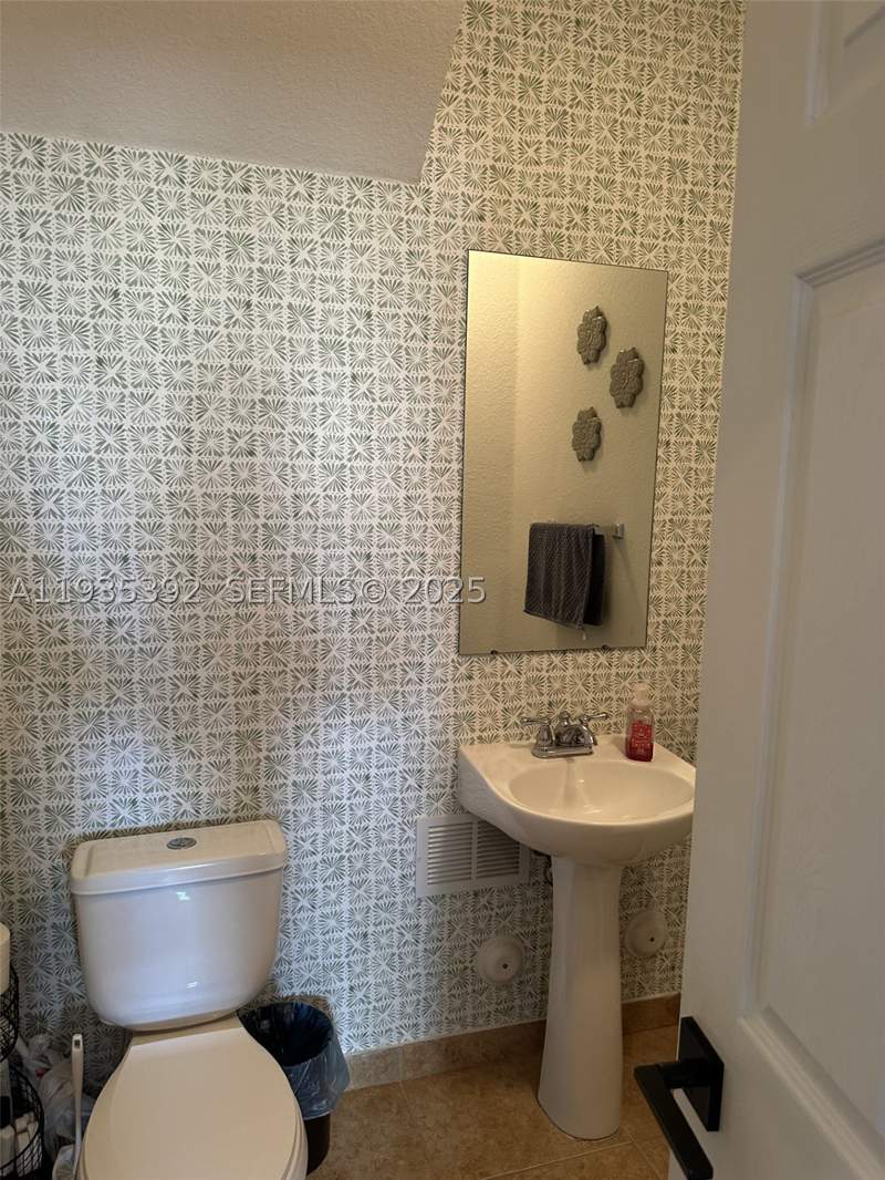 3 bedroom Condominium at 10800 NW 88th Ter 213, Coronado To Doral Vi Cond, Doral — photo 5