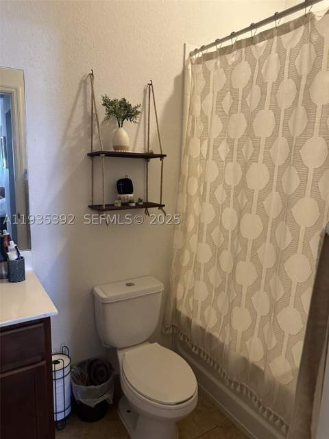 10800 NW 88th Ter 213, Doral FL - photo 8 of 11