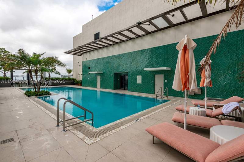 2 bedroom Condominium at 11 NE 6 St 1407, The Crosby, Miami — photo 2