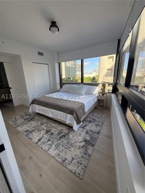 225 N Miami ave 501, Miami FL - photo 8 of 12