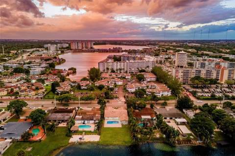 18735 NE 18th Ave, Miami FL - photo 21 of 23