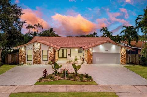 18735 NE 18th Ave, Miami FL - photo 22 of 23