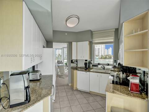 3370 Hidden Bay Dr 508, Aventura FL - photo 10 of 57