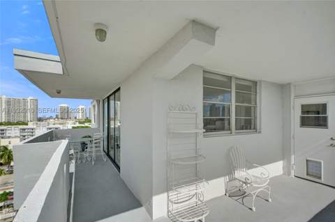 3703 NE 166th St Ph10, North Miami Beach FL - photo 16 of 43