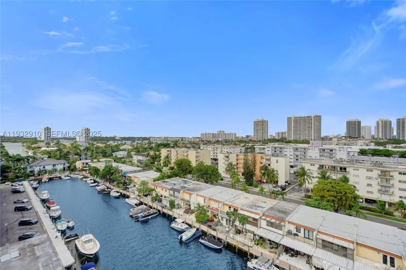 2 bedroom Condominium at 3703 NE 166th St Ph10, Coral Isle East Condo, North Miami Beach — photo 4
